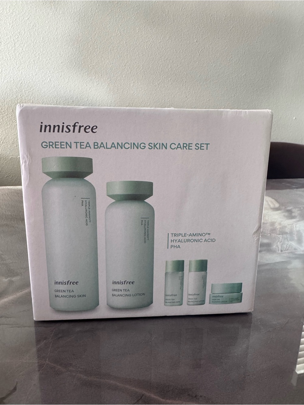 Innisfree Green Tea Balancing Skin Care Set